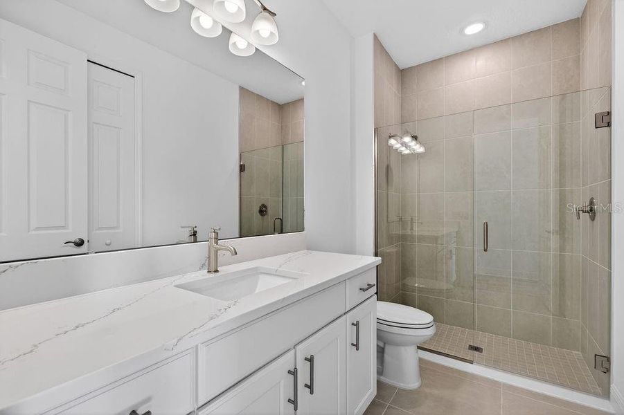 Furnished interior view inside a new home in Lakes of Mount Dora, Mount Dora (Image 12).