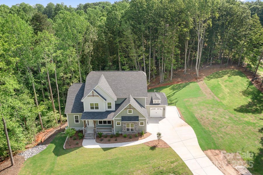 Front exterior of a new home in Harbor Watch, Statesville, NC, highlighting curb appeal (Image 20).