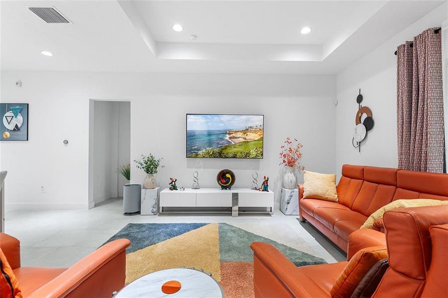 Furnished interior view inside a new home in , Kissimmee (Image 9).