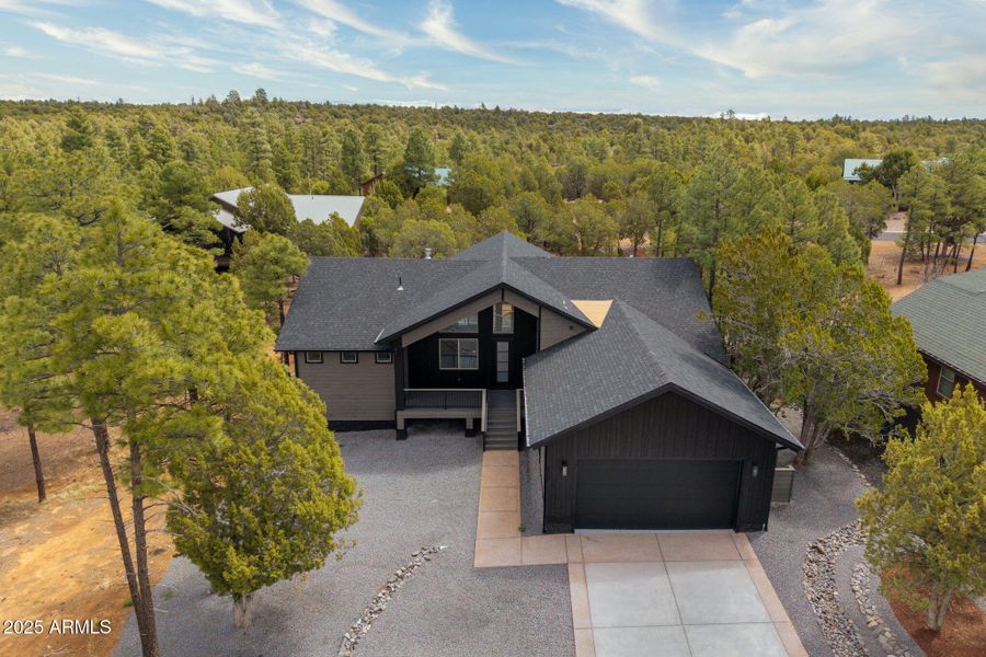 2701NEagleViewCir-ShowLowAZ-Drones-2