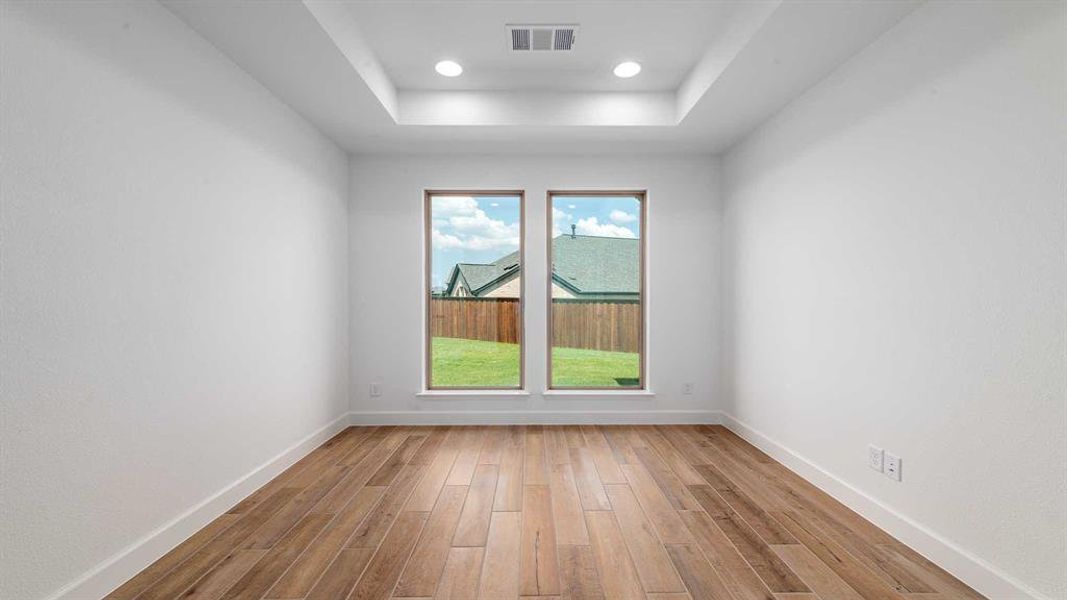 Spacious, unfurnished interior of a new home in The Lakes Of Somercrest 60', Midlothian (Image 24). Spacious, unfurnished interior of a new home in The Lakes Of Somercrest 60', Midlothian (Image 24).