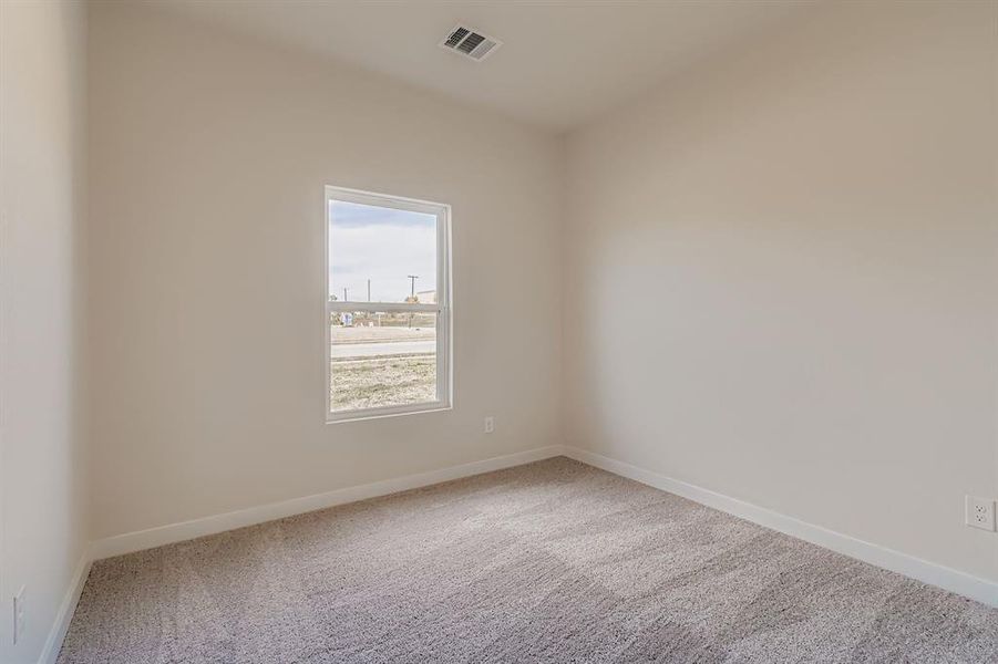 Spacious, unfurnished interior of a new home in MiraVerde, Crowley (Image 20).