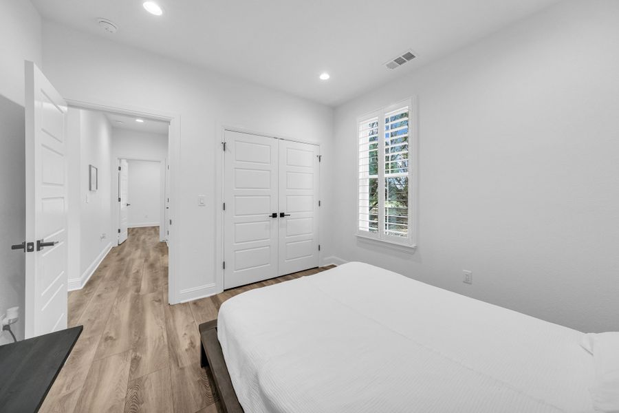 Image 56 representing the Lakeshore by Zeal Home Builders in Patti Lynn Hills, Paradise, TX.