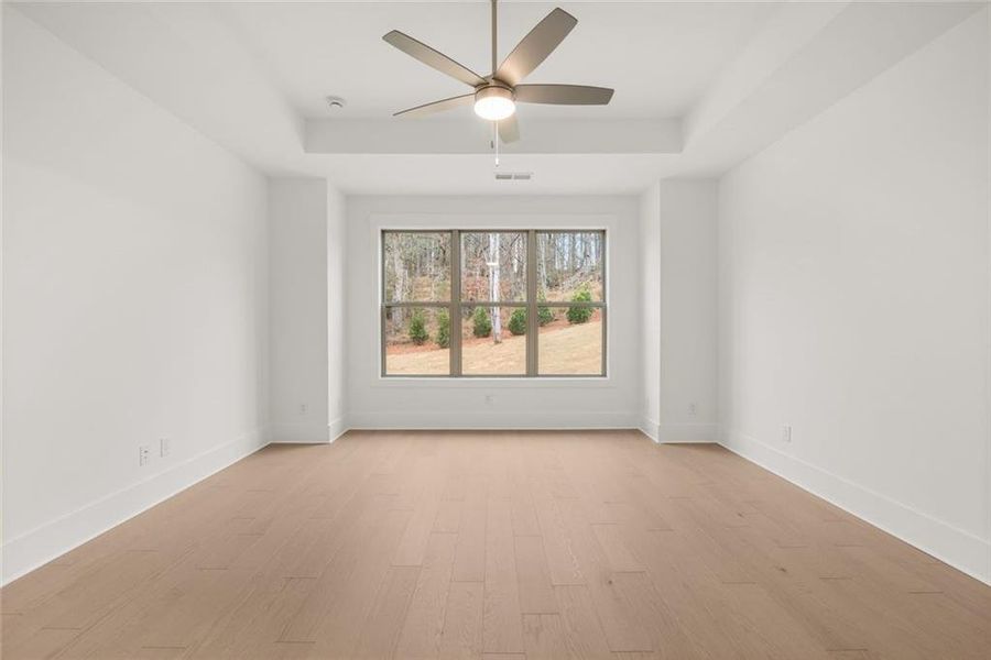 Spacious, unfurnished interior of a new home in Soleil Belmont Park, Canton (Image 37).