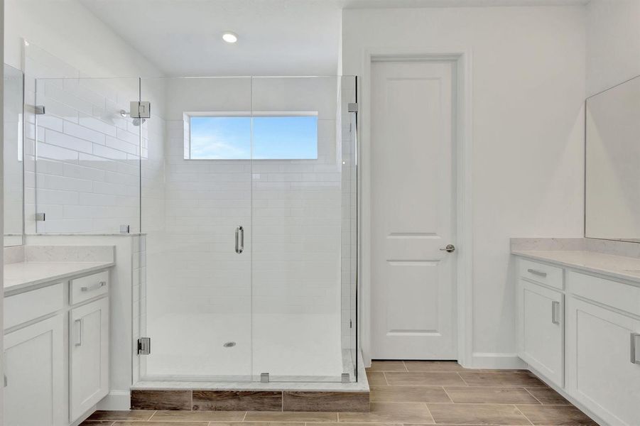 Master Bathroom Master Bathroom