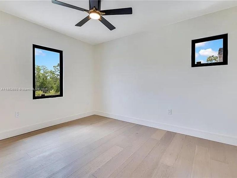 Spacious, unfurnished interior of a new home in , Orlando (Image 8). Spacious, unfurnished interior of a new home in , Orlando (Image 8).