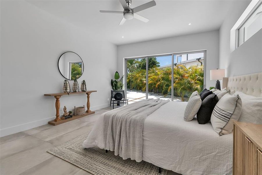 Furnished interior view inside a new home in , Sarasota (Image 5).