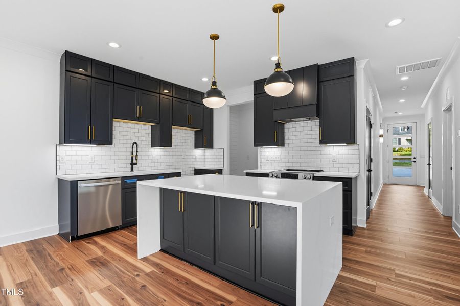 304 King Charles Unit 2-54 304 King Charles Unit 2-54