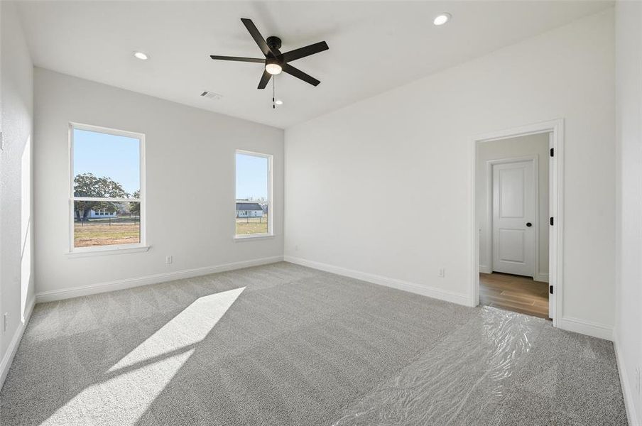 Spacious, unfurnished interior of a new home in , Azle (Image 34).