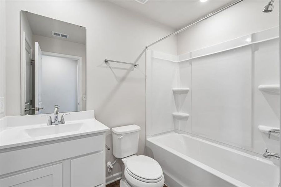 Furnished interior view inside a new home in Somerset, Santee (Image 7).