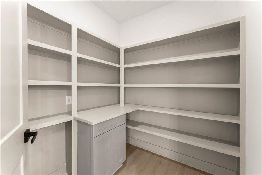 Spacious, unfurnished interior of a new home in , Jefferson (Image 34).