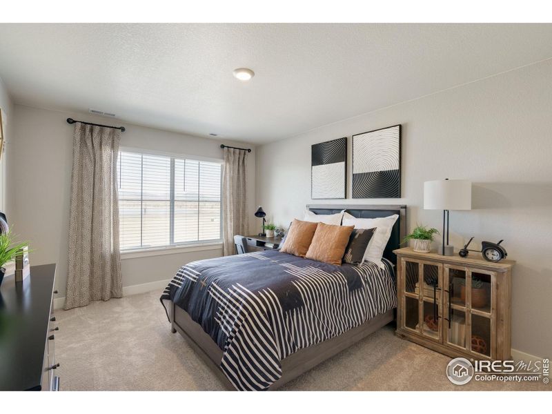 Furnished interior view inside a new home in Vantage, Berthoud (Image 8).