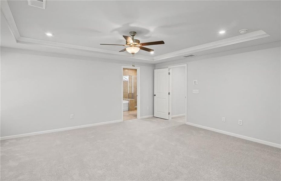 Spacious, unfurnished interior of a new home in Watermist at Mirror Lake, Villa Rica (Image 19).