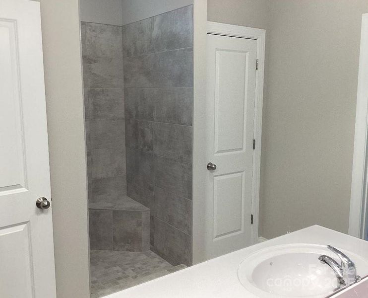 Image 29 of a home in .