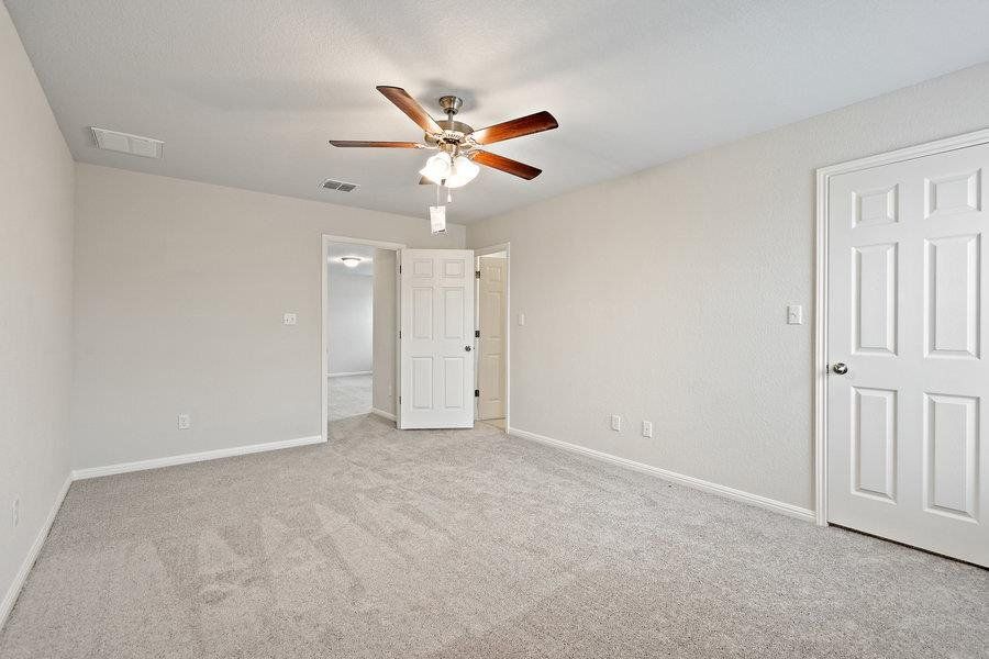Photos are of a completed model of the same floor plan and are for illustrative purposes only. Actual home is under construction and design selections, materials, and features may differ. Confirm final specifications with the New Home Consultant.