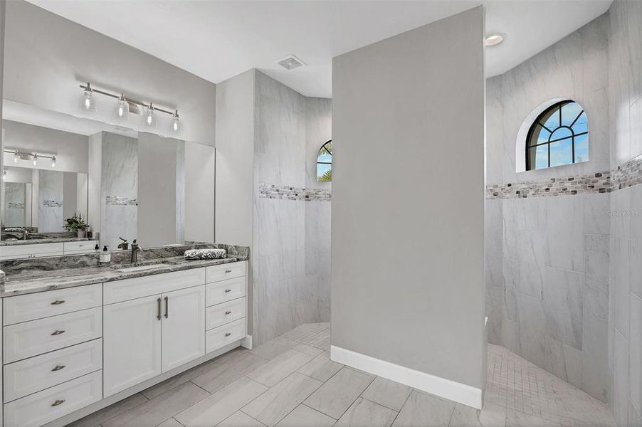 Furnished interior view inside a new home in , Port Charlotte (Image 35).