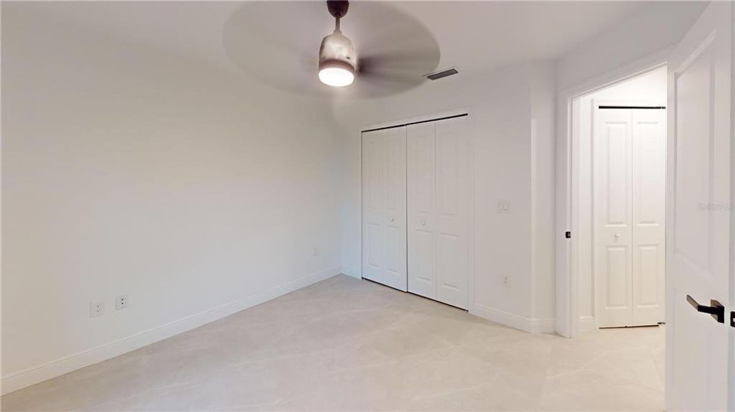 Spacious, unfurnished interior of a new home in , Palm Bay (Image 16).