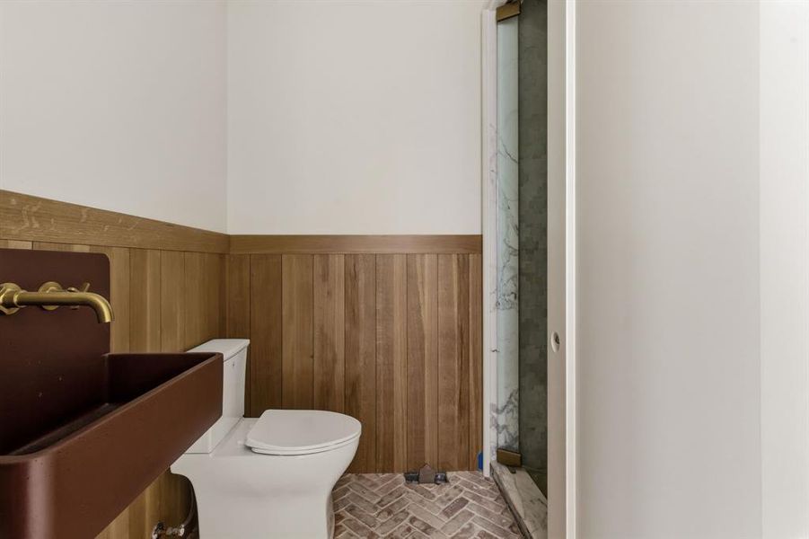 Furnished interior view inside a new home in , University Park (Image 12).