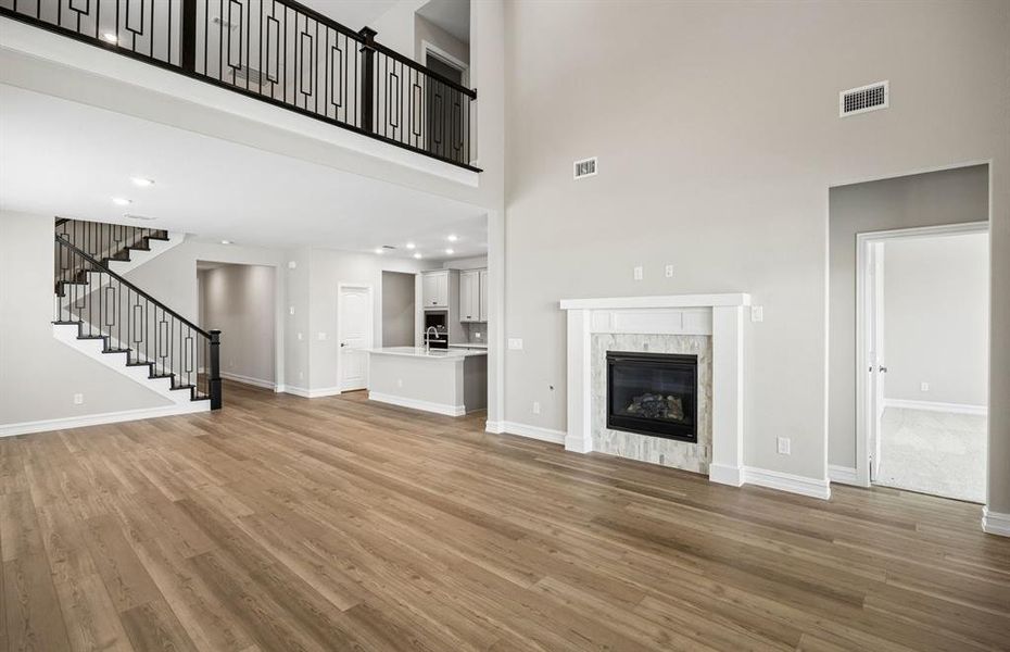 Open concept throughout main main living areas Open concept throughout main main living areas