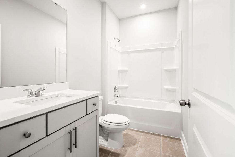 Furnished interior view inside a new home in Salem Bay, Beaufort (Image 5).