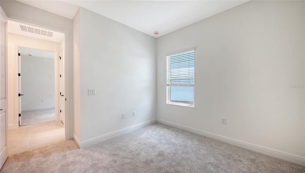 Spacious, unfurnished interior of a new home in Palmera, Venice (Image 38).
