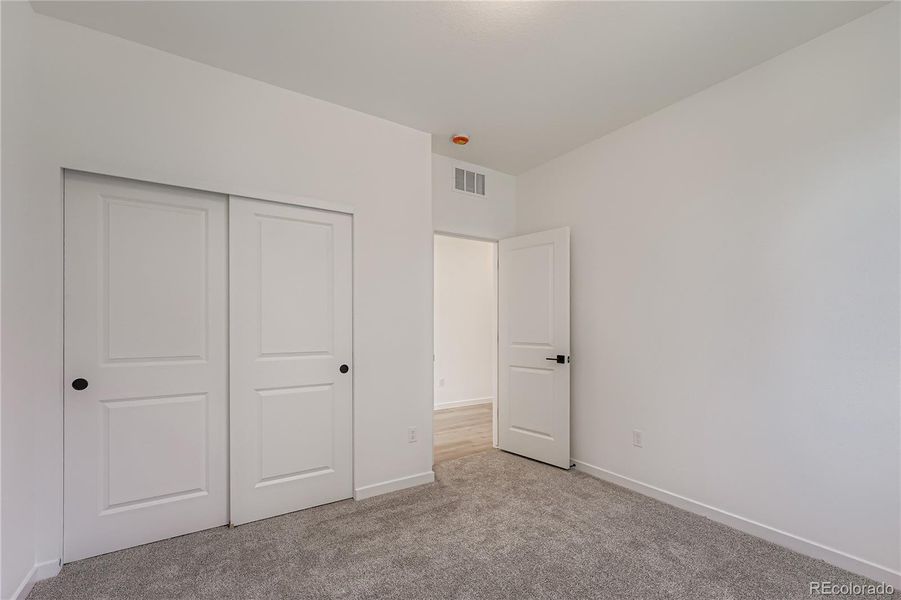 Spacious, unfurnished interior of a new home in Wolf Creek Run, Strasburg (Image 24).