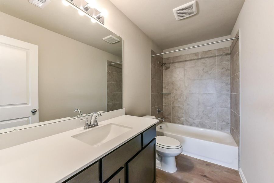 Furnished interior view inside a new home in King Oaks Village, Baytown (Image 12). Furnished interior view inside a new home in King Oaks Village, Baytown (Image 12).
