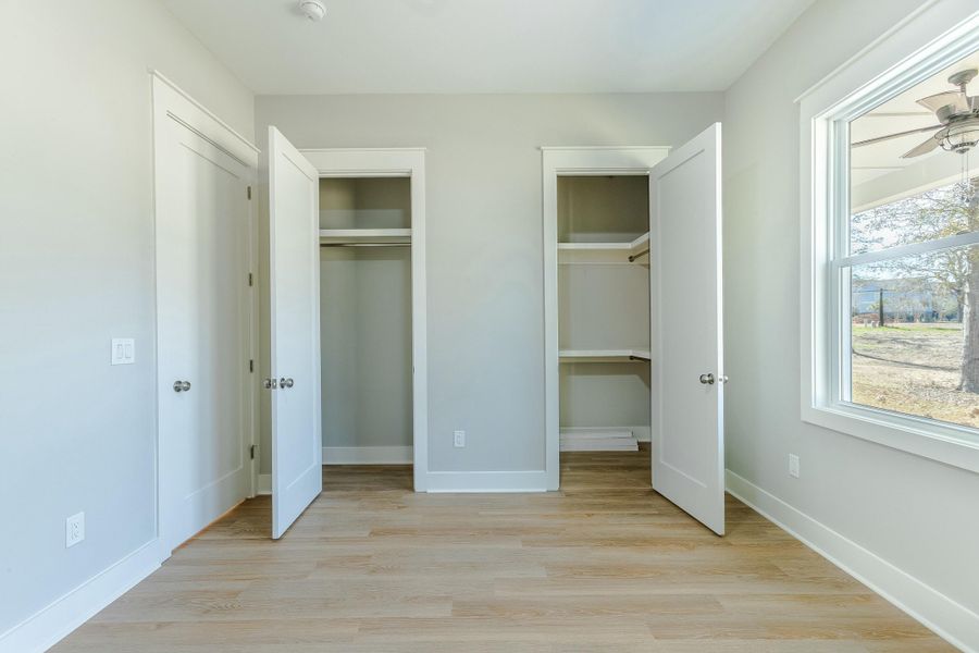 Spacious, unfurnished interior of a new home in , Summerton (Image 15).