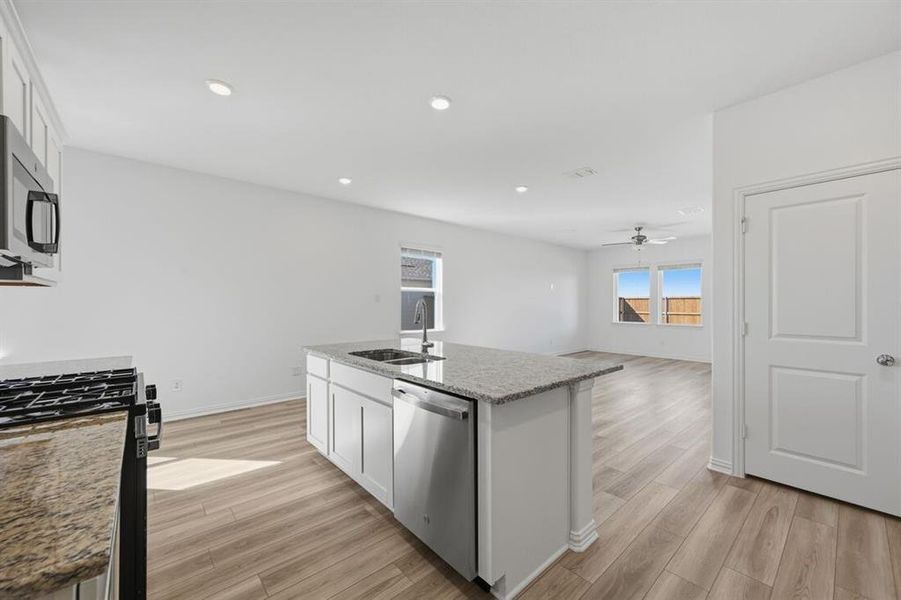 2783 Kyle Drive ~ Ready Now!