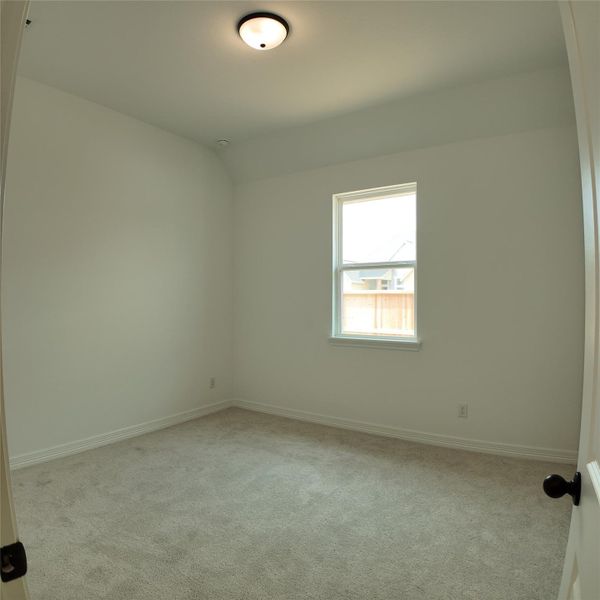 Spacious, unfurnished interior of a new home in Wildrye, Waller (Image 9).