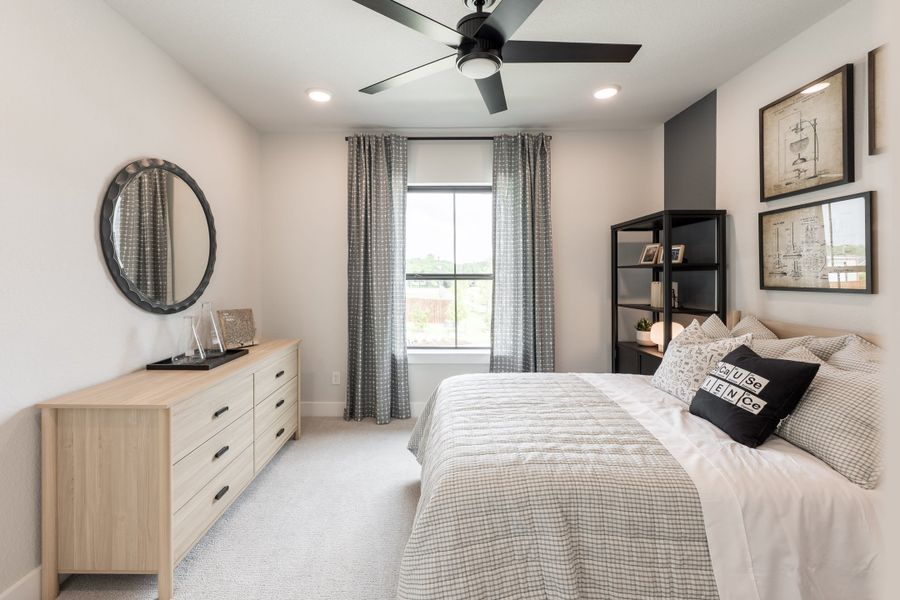 Image 27 representing the Goldeneye by Tri Pointe Homes in Tompkins Reserve, Katy, TX.