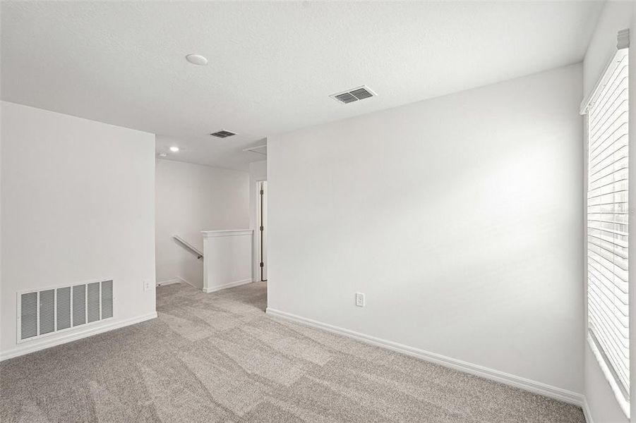 Spacious, unfurnished interior of a new home in Southpointe, Palmetto (Image 37). Spacious, unfurnished interior of a new home in Southpointe, Palmetto (Image 37).