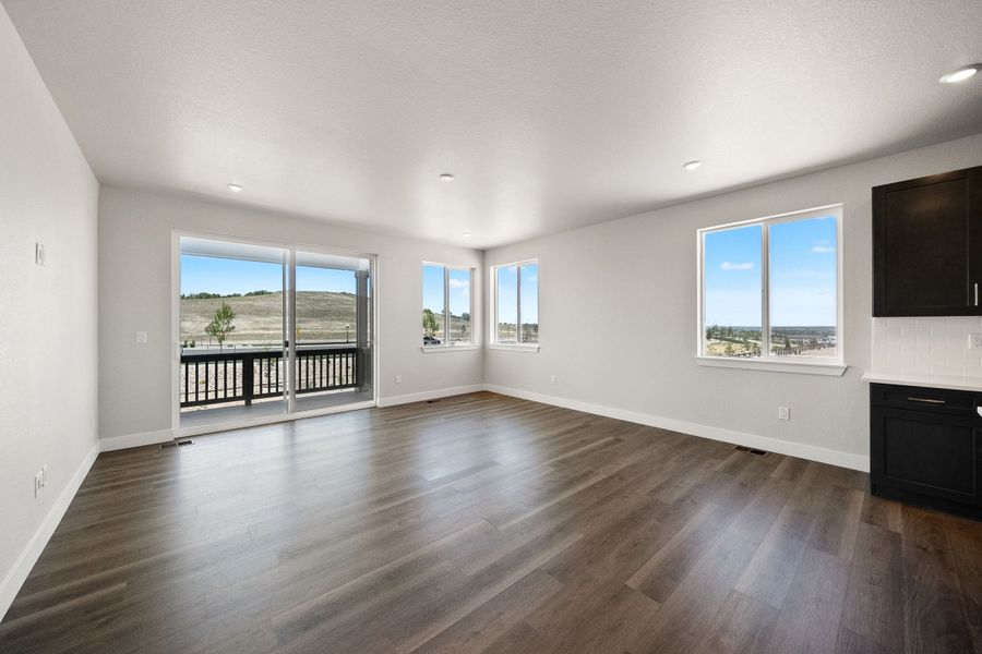 Spacious, unfurnished interior of a new home in Trumark Homes at Tanterra, Parker (Image 19). Spacious, unfurnished interior of a new home in Trumark Homes at Tanterra, Parker (Image 19).