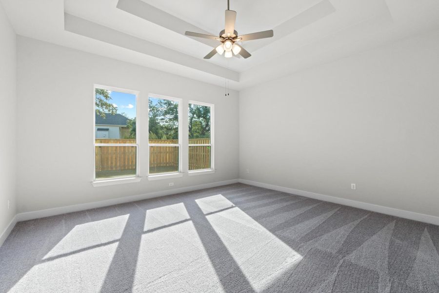 Spacious, unfurnished interior of a new home in Parmer Ranch, Georgetown (Image 23).