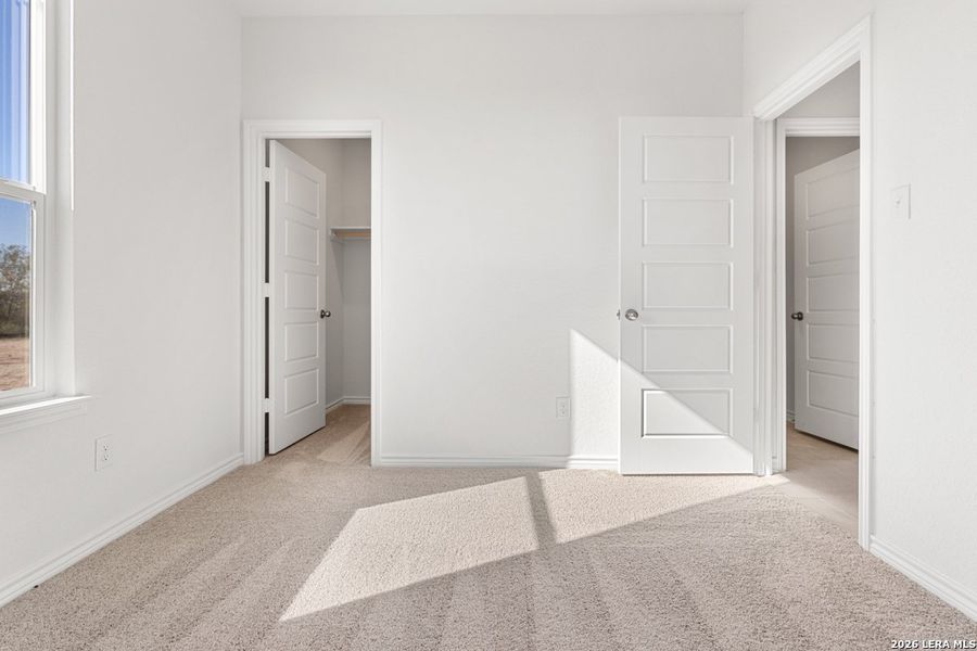 Spacious, unfurnished interior of a new home in Spanish Trails, San Antonio (Image 25). Spacious, unfurnished interior of a new home in Spanish Trails, San Antonio (Image 25).