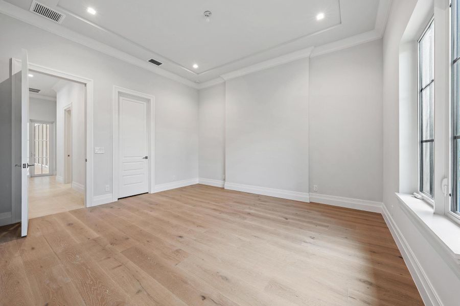 Spacious, unfurnished interior of a new home in , Delray Beach (Image 24).