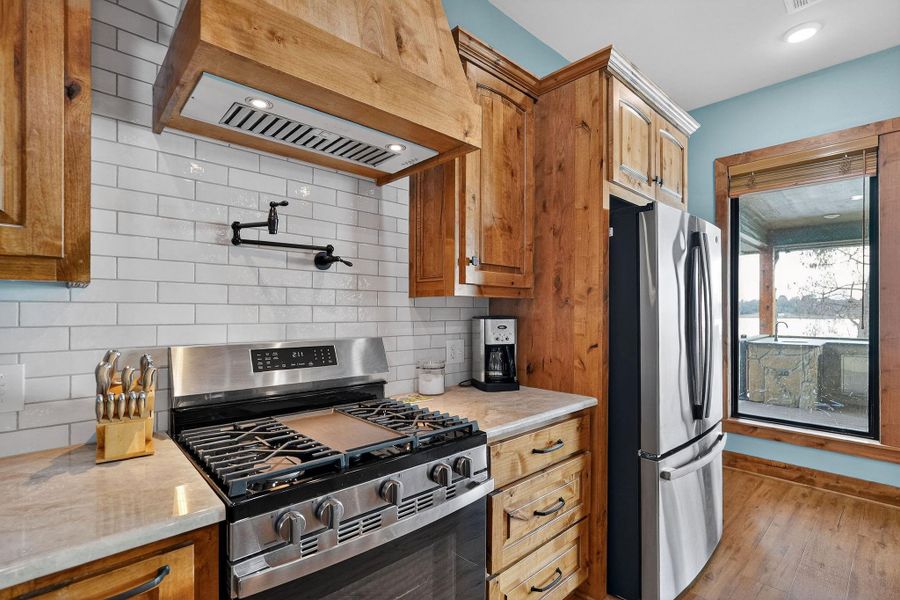Furnished interior view inside a new home in , Franklin (Image 6).