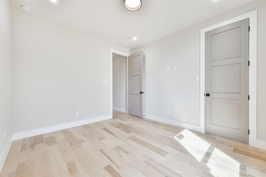 Spacious, unfurnished interior of a new home in , Angleton (Image 20). Spacious, unfurnished interior of a new home in , Angleton (Image 20).