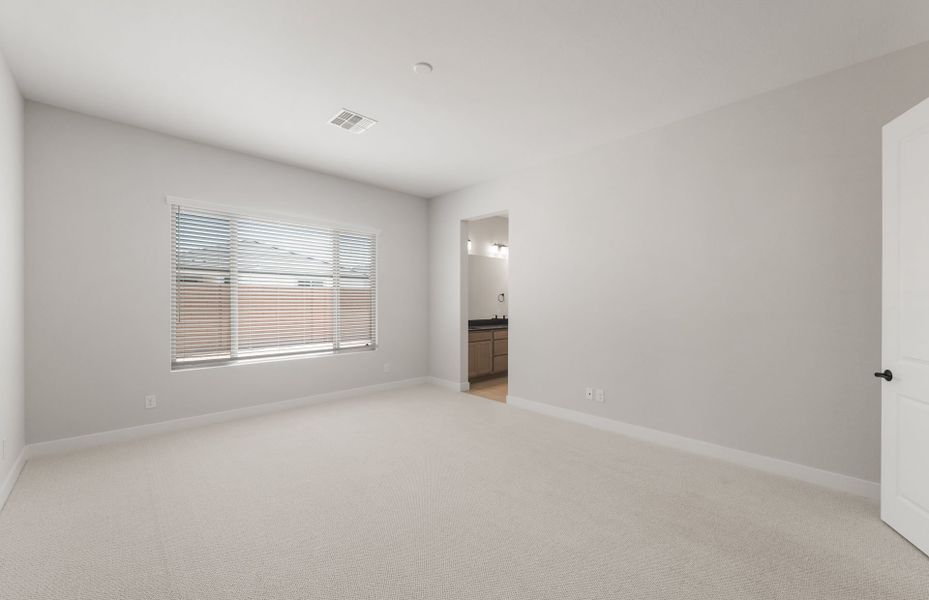 Spacious, unfurnished interior of a new home in Upper Canyon, Phoenix (Image 21).