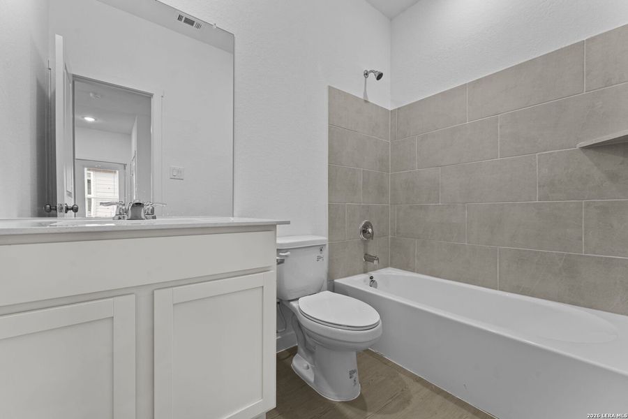 Furnished interior view inside a new home in Friendship Oaks, Fredericksburg (Image 6).