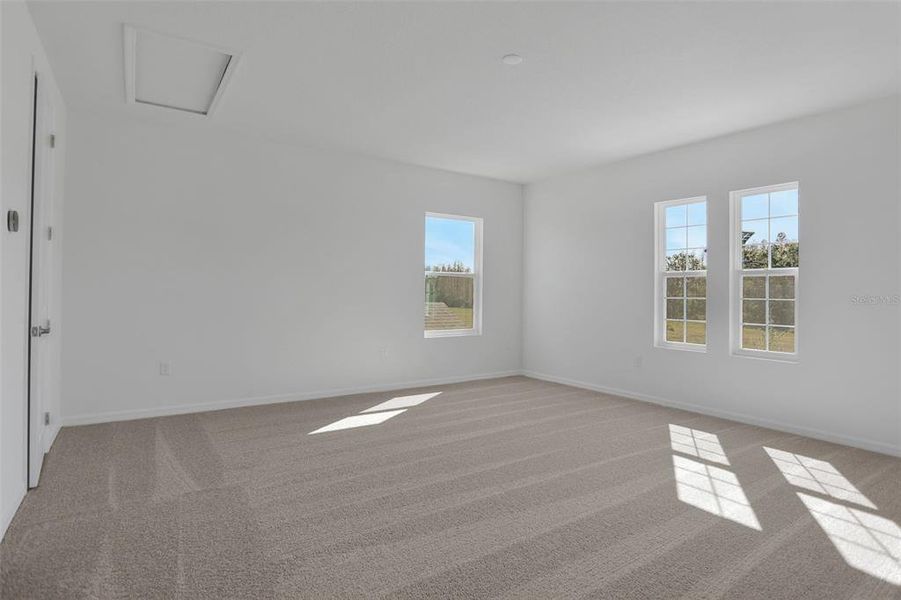 Spacious, unfurnished interior of a new home in Angeline, Land O' Lakes (Image 31).