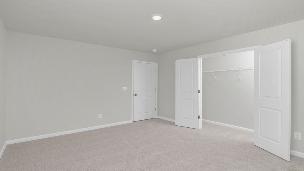 Spacious, unfurnished interior of a new home in Hunter's Branch, Hopkins (Image 35).