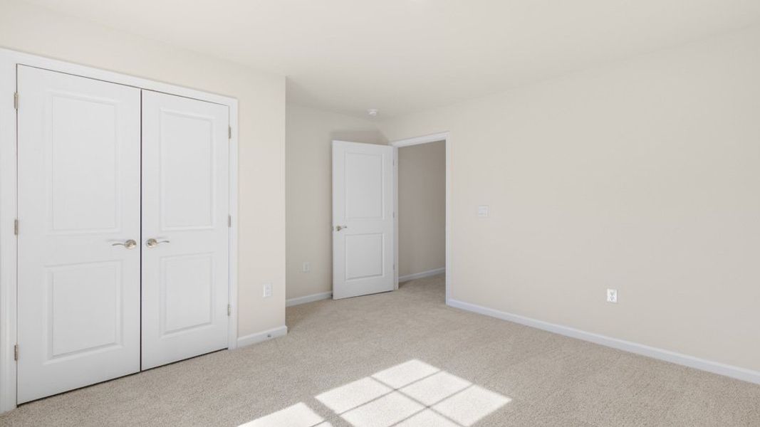 Spacious, unfurnished interior of a new home in The Villas at Martin Farms, Aberdeen (Image 20).