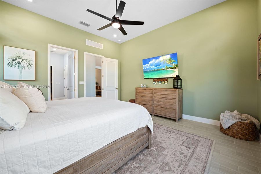 Furnished interior view inside a new home in , Parkland (Image 12).