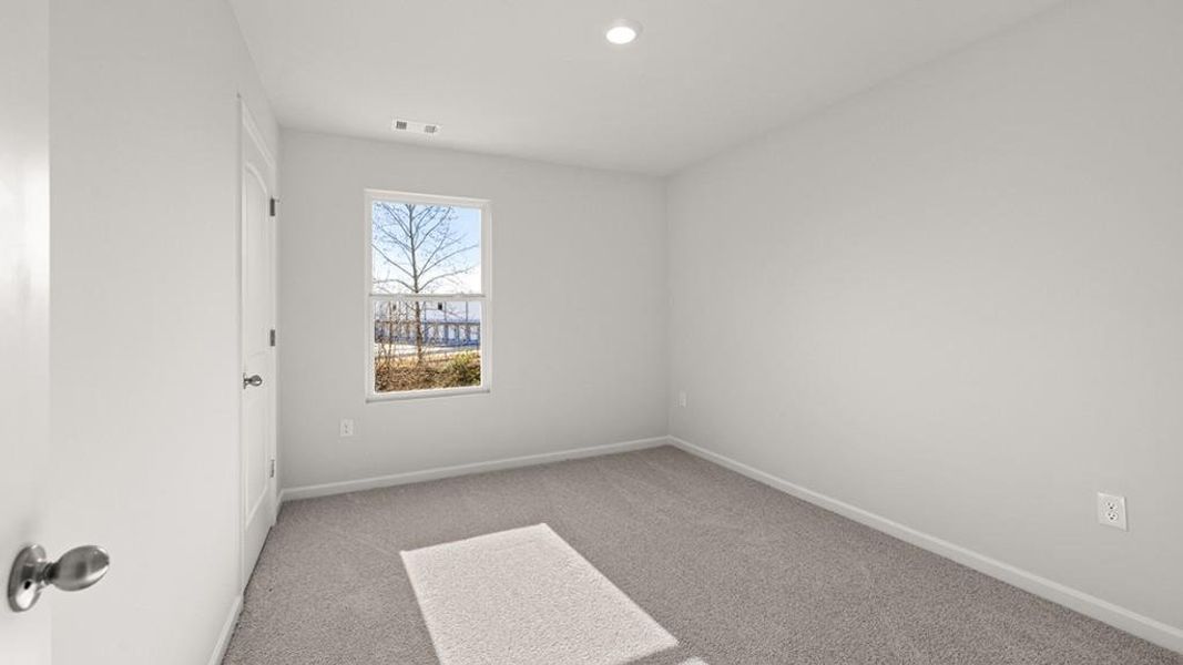 Spacious, unfurnished interior of a new home in Carlton, Douglasville (Image 20).