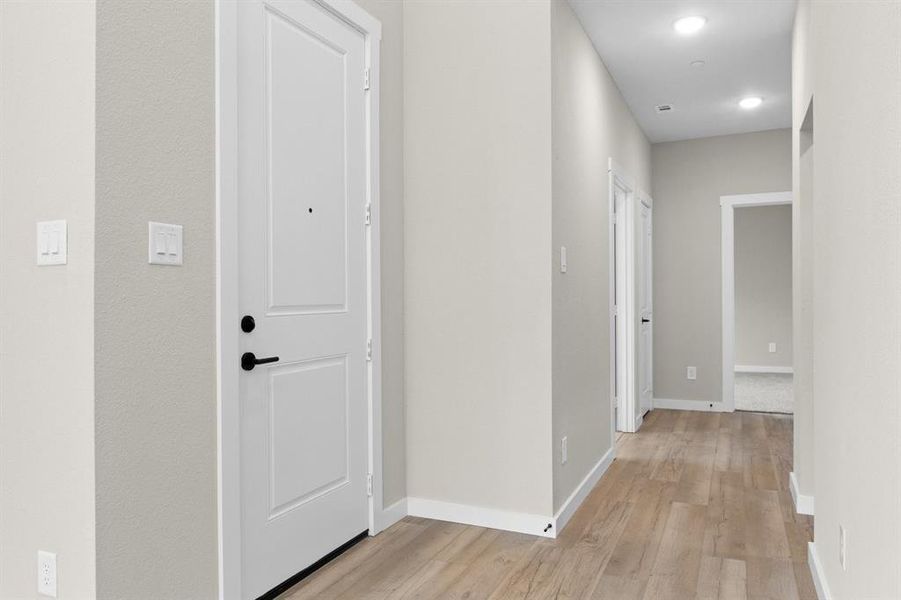 008-8609DelRioTrail-Wylie-TX-75098-Entry.jpg-SMALL