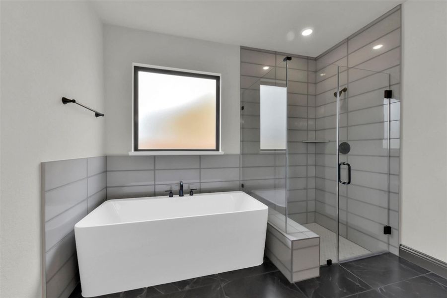 Furnished interior view inside a new home in Evergreen 55', Conroe (Image 11).