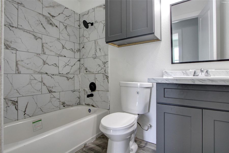 Image 13 of a home in . Image 13 of a home in .