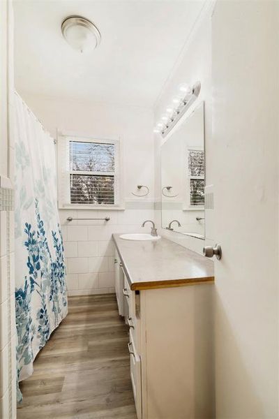 Furnished interior view inside a new home in , Paris (Image 11). Furnished interior view inside a new home in , Paris (Image 11).