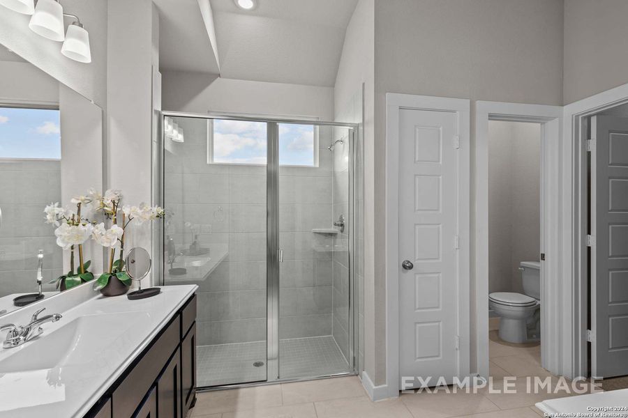 Furnished interior view inside a new home in Hannah Heights, Seguin (Image 47).